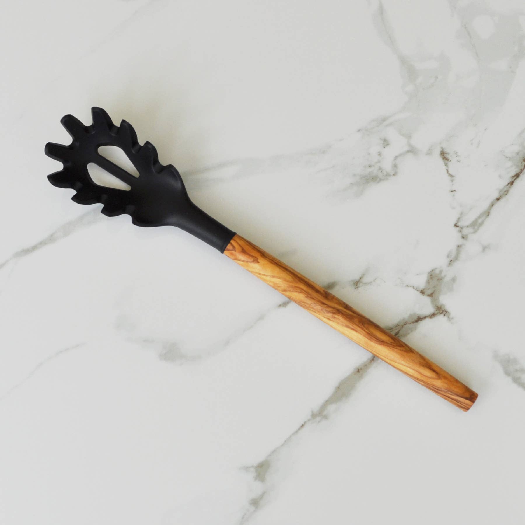 Silicone Spaghetti Server (Black), Olive Wood Handle - 12"